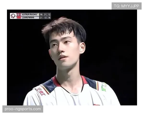 王昶训练完直接啃冰棍，这自律人设是不是有点绷不住了？